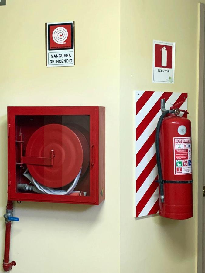 ホテル フク ホスタル カラマ エクステリア 写真